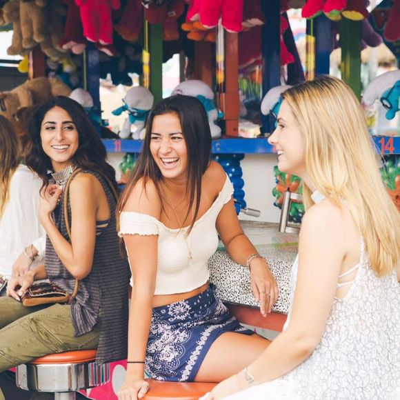 Meet your Posher, Jennifer - Picture 1 of 1